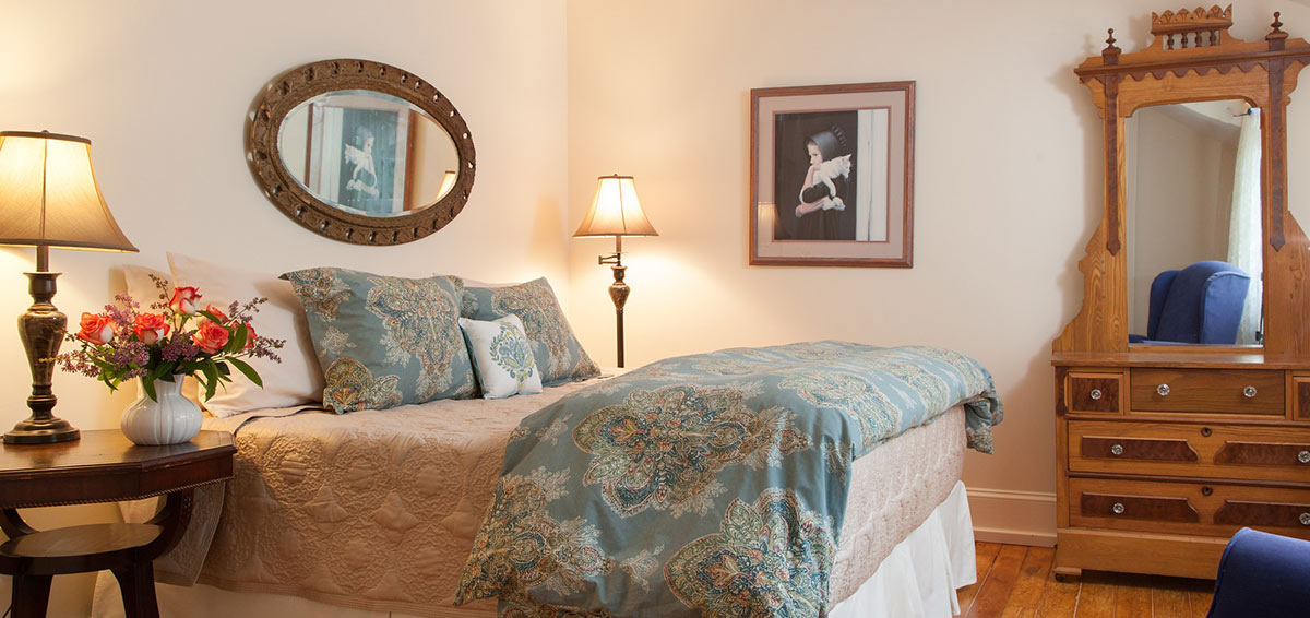 Cooperstown Inn Walk to Downtown Family Friendly Lodging in NY